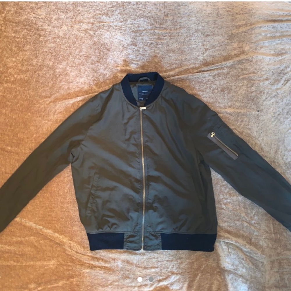 ZARA OLIVE BOMBER JACKET